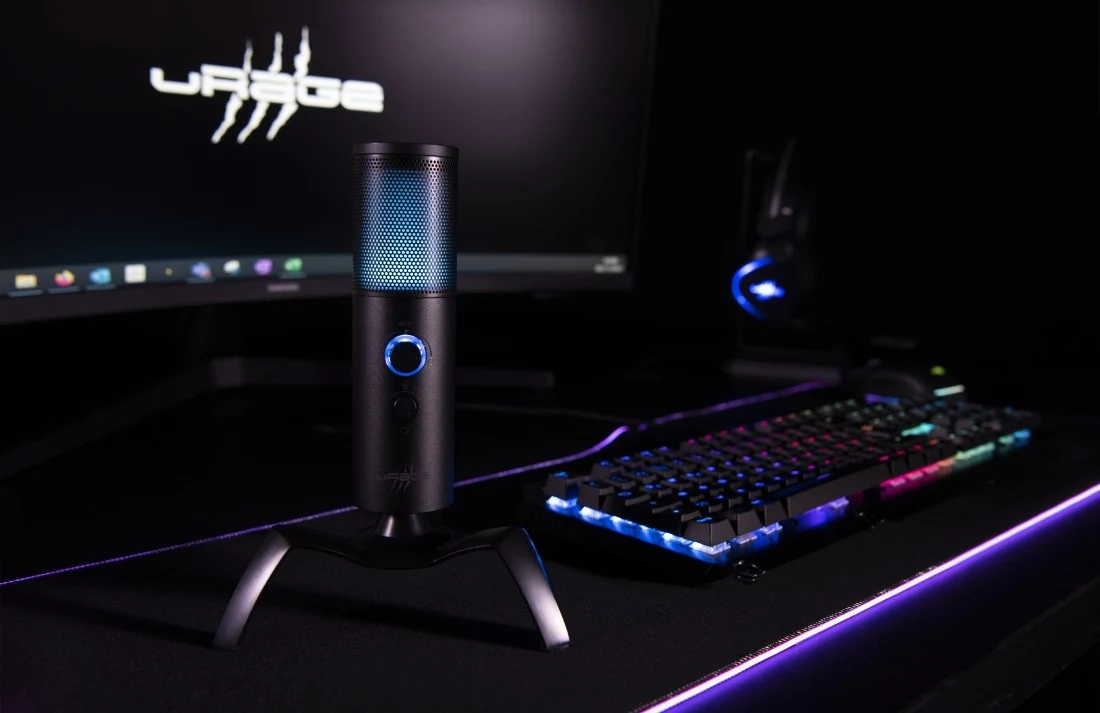 uRage Stream 750 HD Illuminated microphone streaming setup