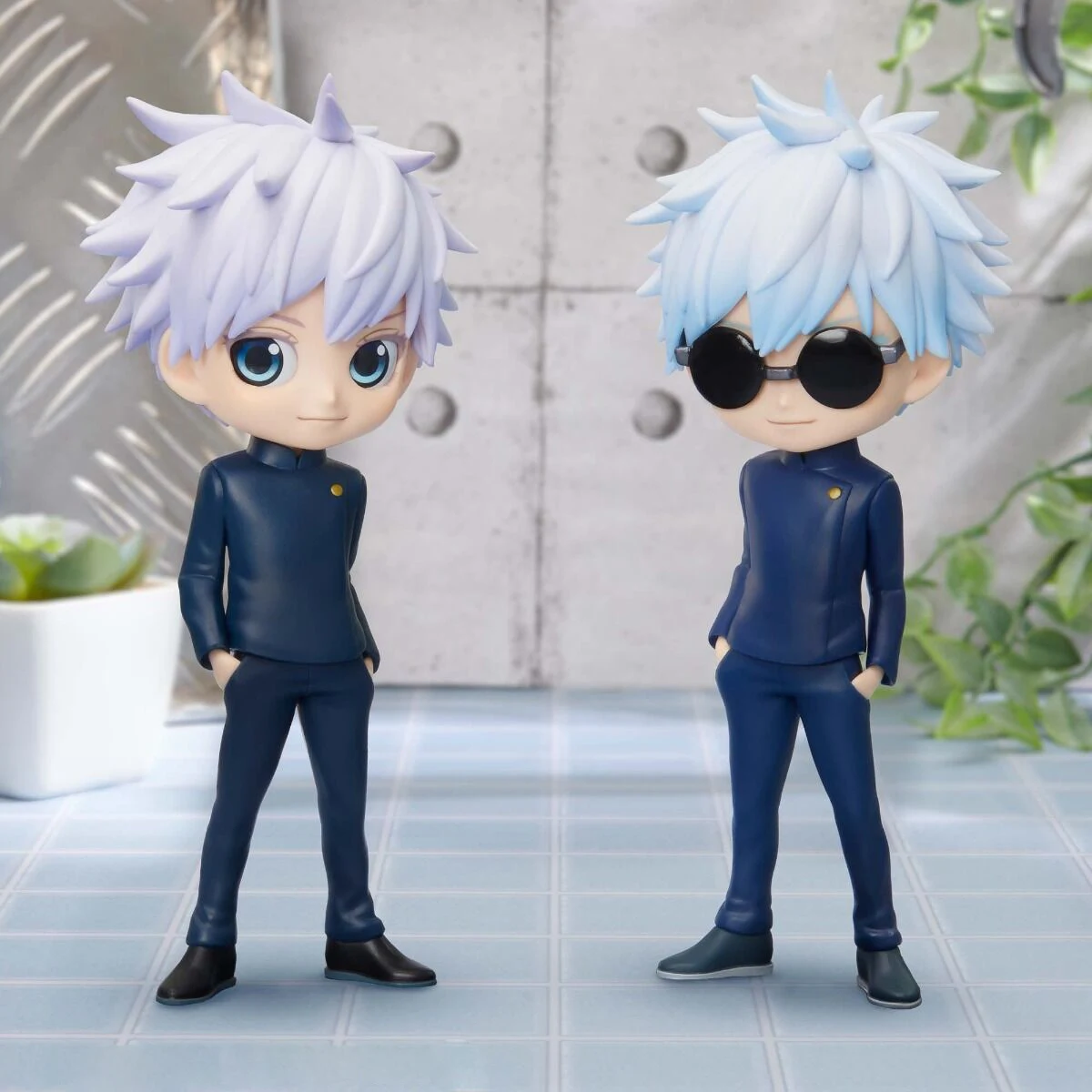 Jujutsu Kaisen Gojo Shades & Smirk Twins mini figure set