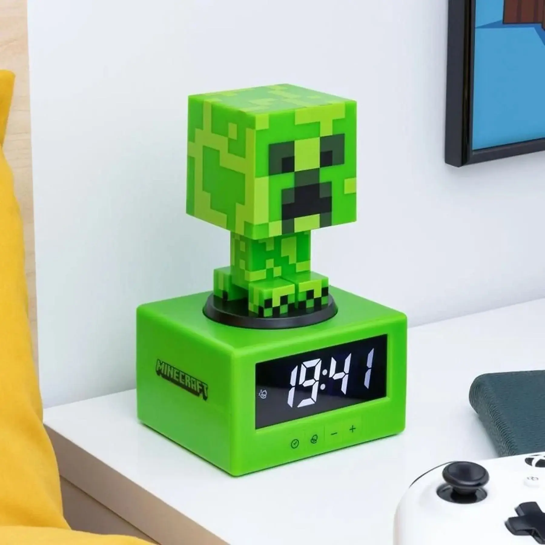 Minecraft Creeper Alarm Clock - Front