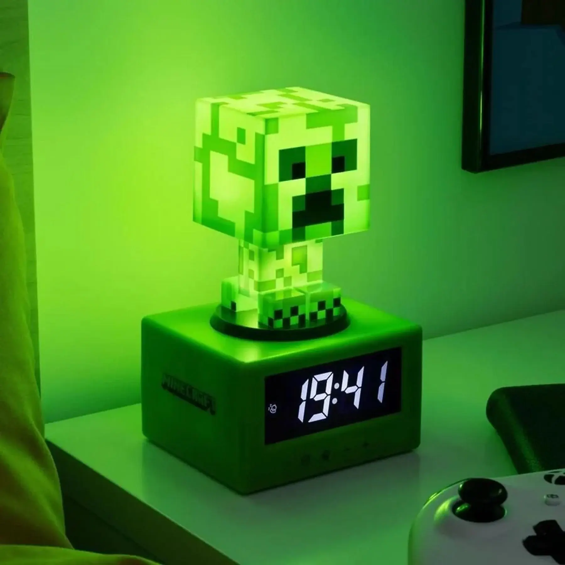 Minecraft Creeper Alarm Clock - Box