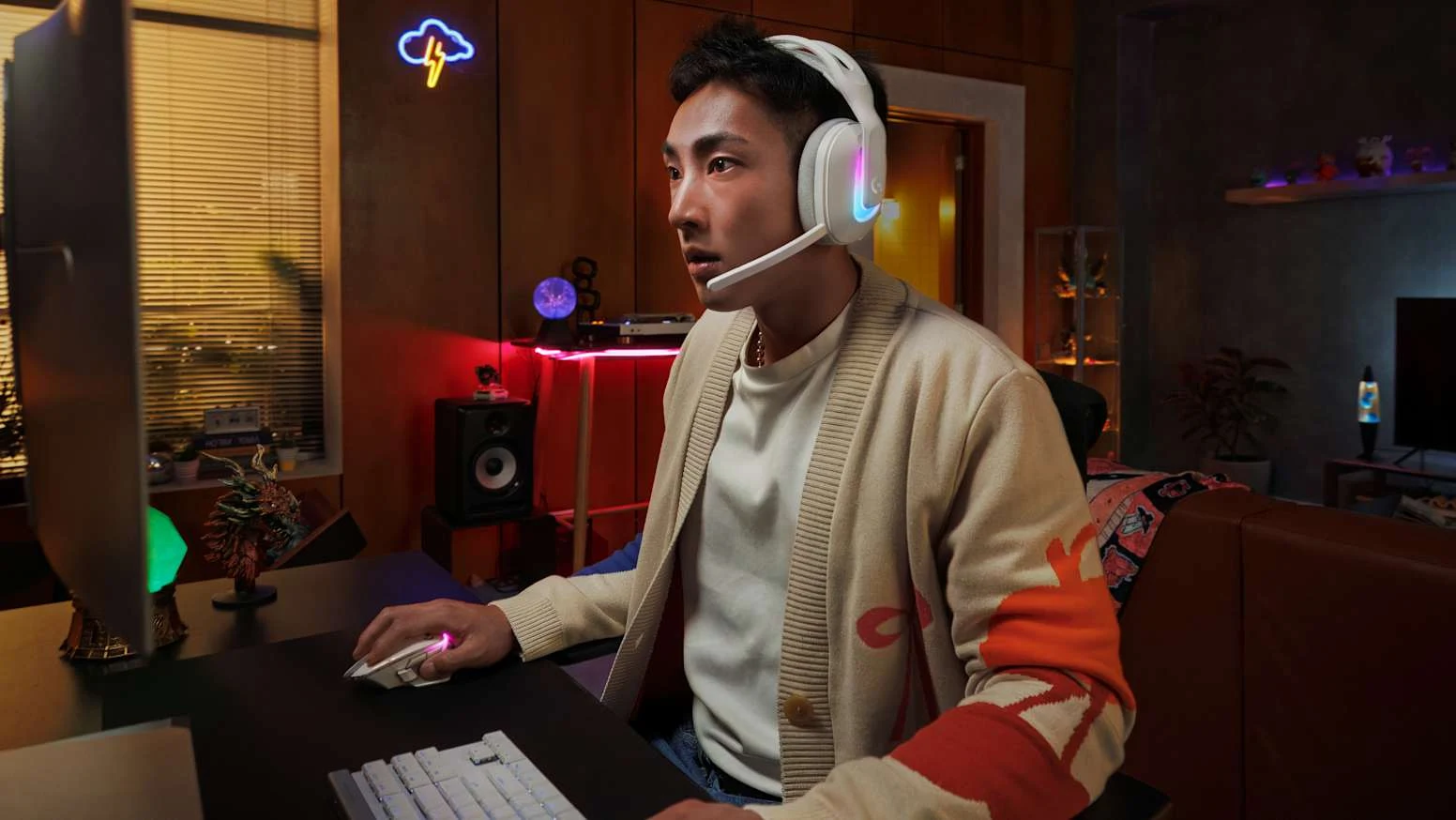 On-ear controls and G HUB