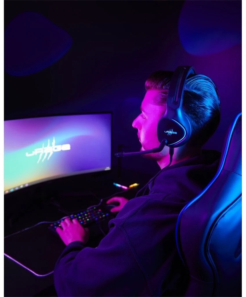 Full stereo sound from the uRage SoundZ 400 headset