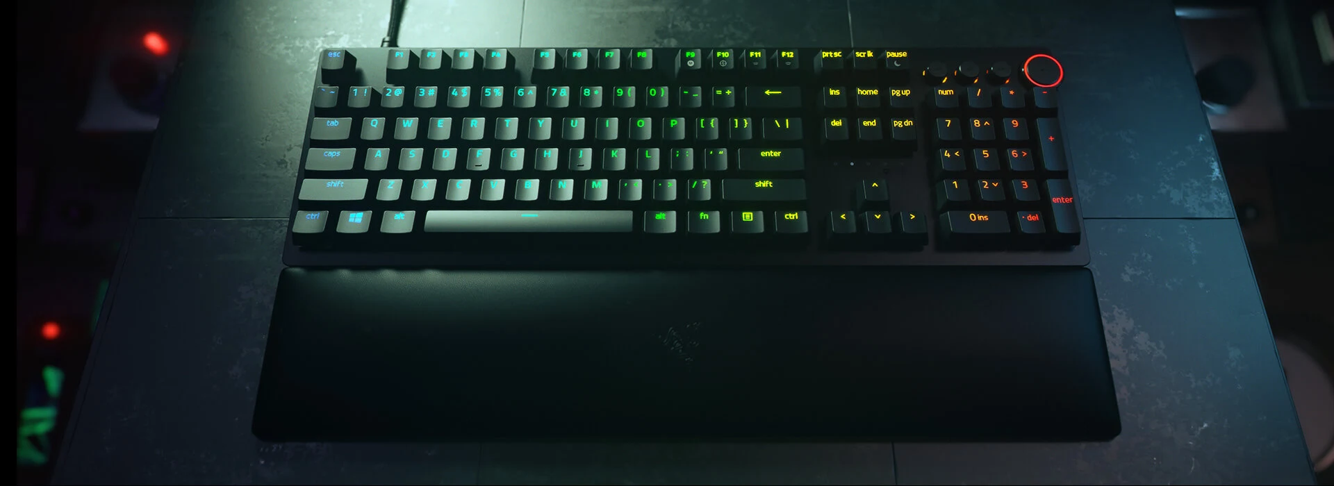 RAZER Huntsman V2 - Linear Optical (Red Switch Keyboard)