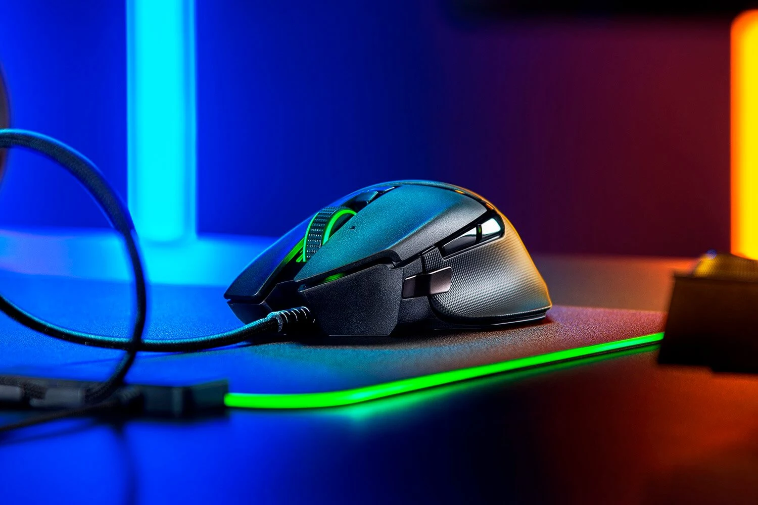 Razer Basilisk V2 - Wired Gaming Mouse