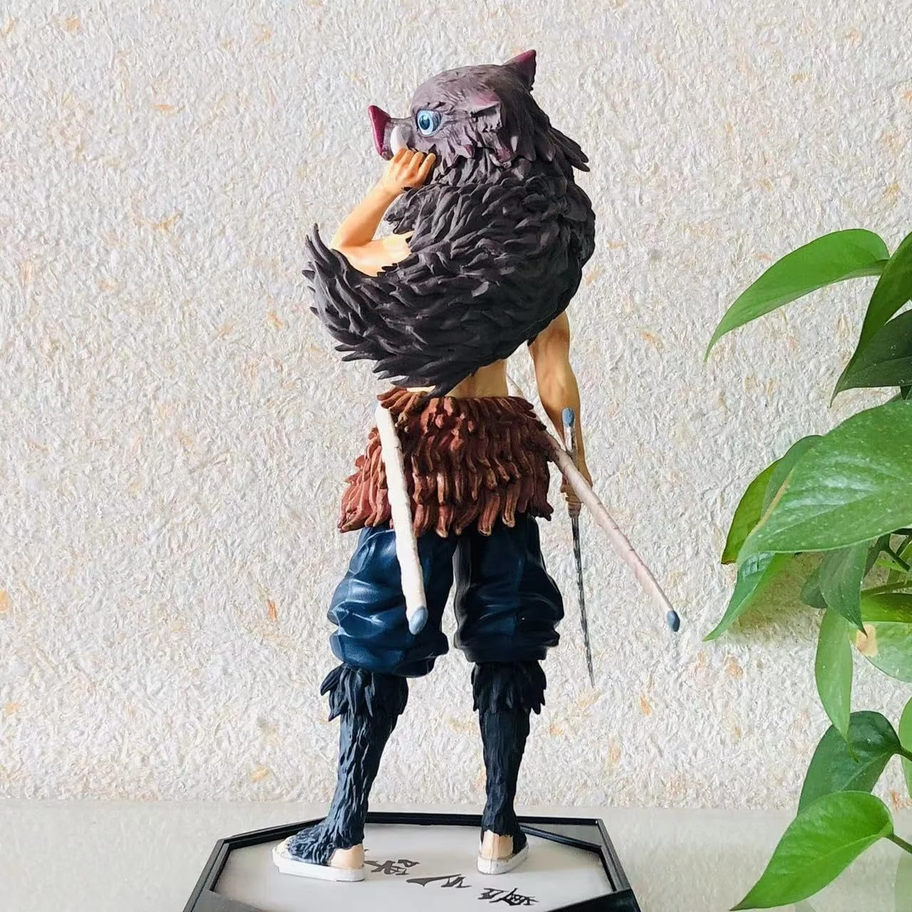 Inosuke figure paint detail