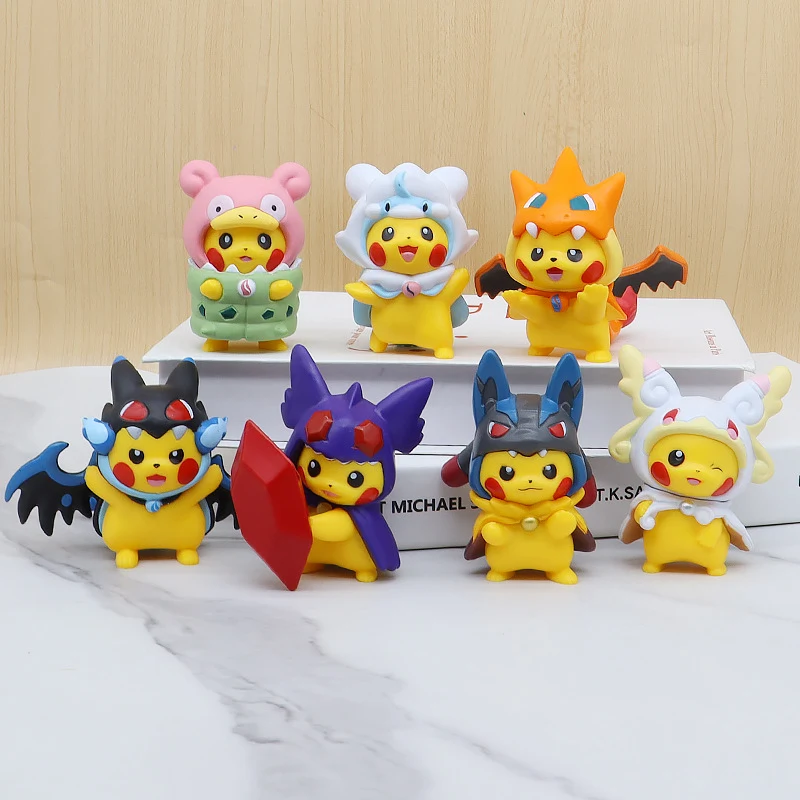 Pikachu Charizard Cosplay PVC Mini Figure Close-Up