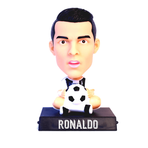 تمثال كريتسيانو رونالدو برأس هزاز للسياره (مرفق حامل)  للبيع في مصر من خلال Games2Egypt
