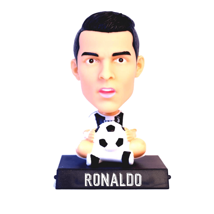 تمثال كريتسيانو رونالدو برأس هزاز للسياره (مرفق حامل)  للبيع في مصر من خلال Games2Egypt